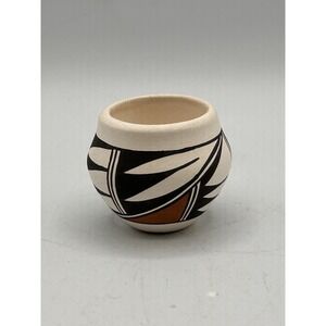 Vintage 1.85" Acoma Indian Pueblo Decorated Hand Made Art Pottery‎ Bowl Vase